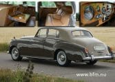 Hyr Bentley eller Rolls Royce för bröllop i Skåne
